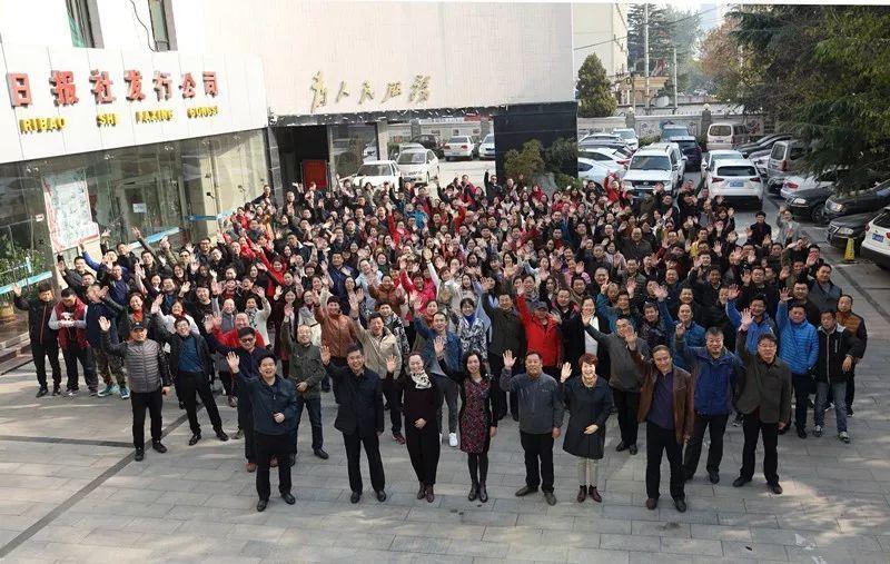 逃离无人的学校